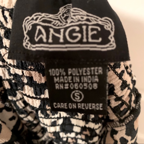 Leopard Capri Pant Romper - Picture 3 of 3